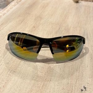 Mens Steve Madden sport sunglasses